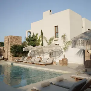 https://universal-mar-suites-formentera.balearic-islands.net